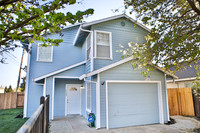 3329 Rio Linda